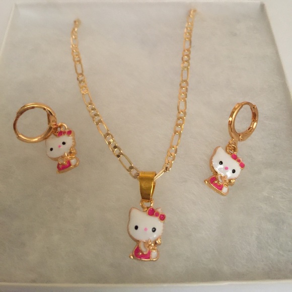 Brand new. Hello kitty necklace and earrings set - Picture 5 of 5
